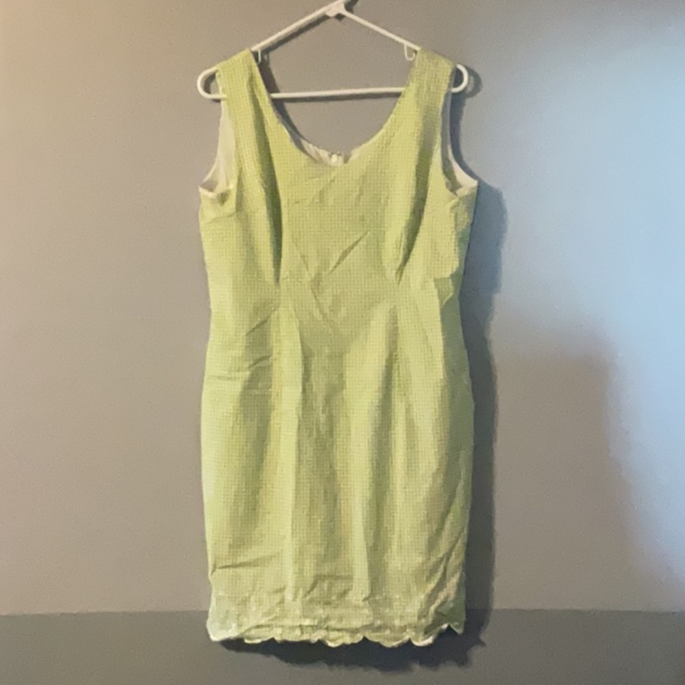 Amanda Smith Size 12 Lime Green Sleeveless Dress